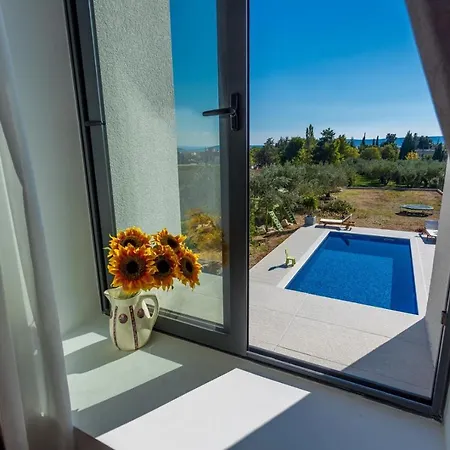 Ctks171/luxurious With Private Pool (adults Only) Villa
